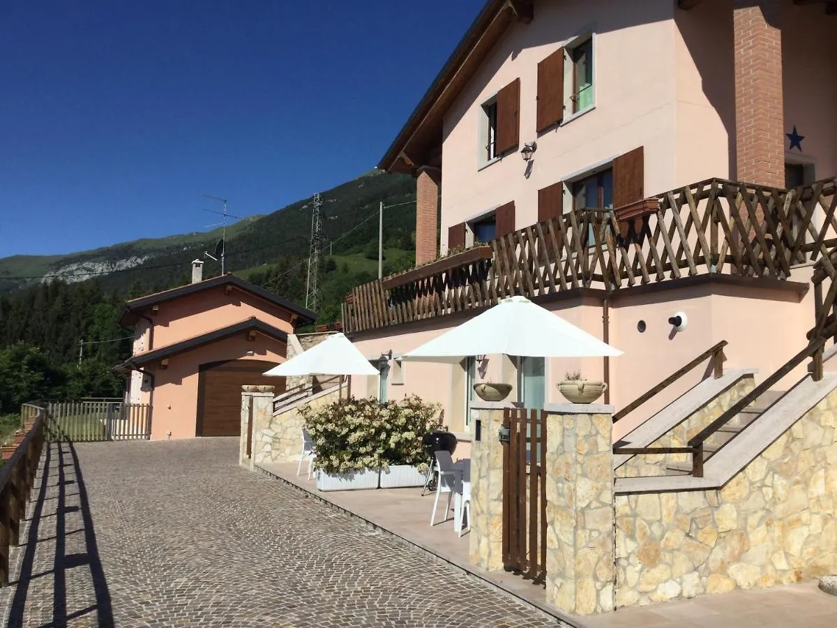 Vila Al Bellavista.Baldo Ferrara di Monte Baldo Prázdninový dům