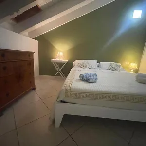 https://bellissimo-appartamento-fronte-stazione.it-lombardy.com